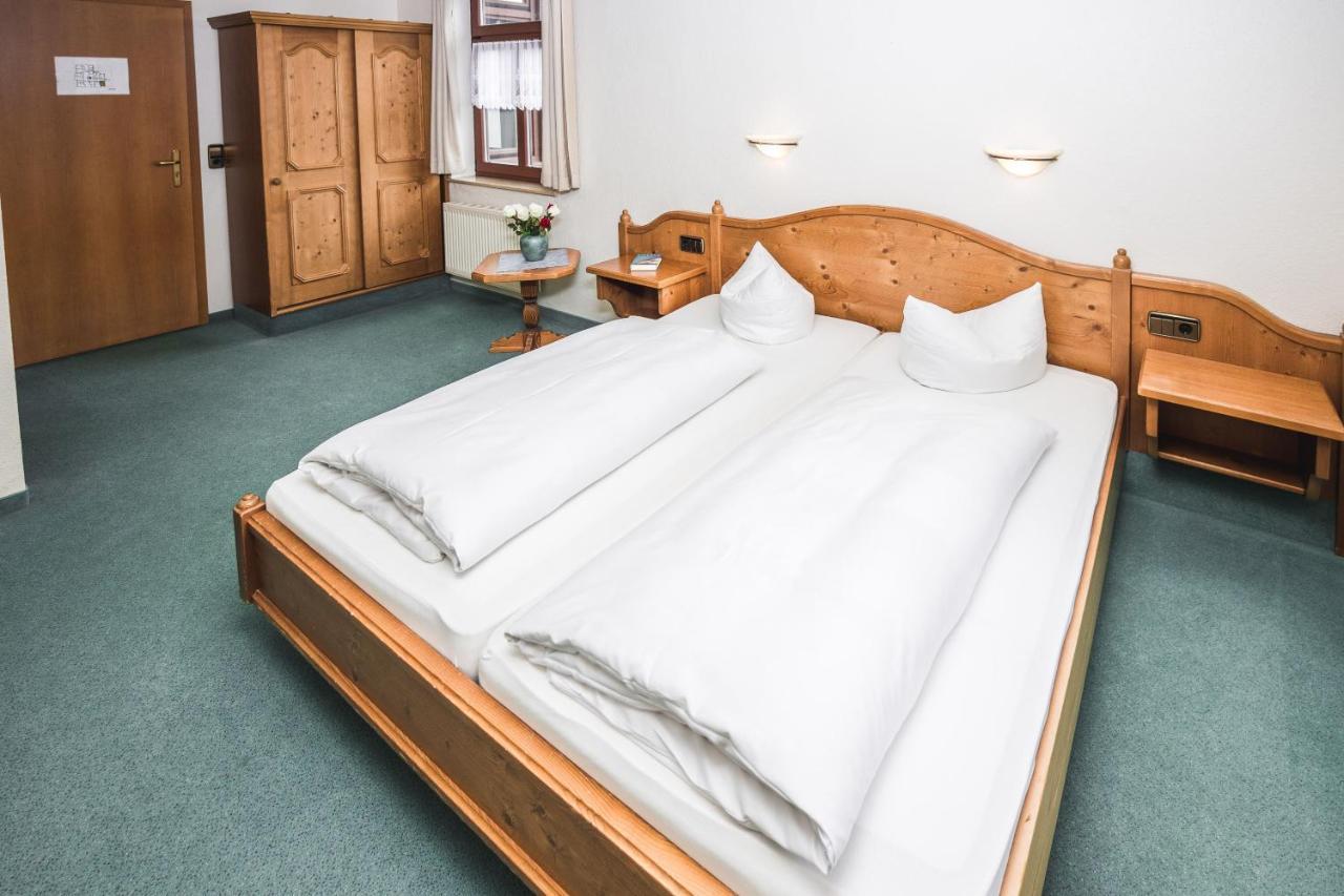 Friedrichshoehe - Sauna, Pool & Отель 3*