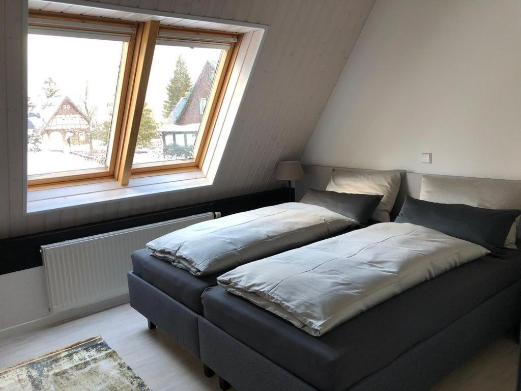 Отель Friedrichshoehe - Sauna, Pool &