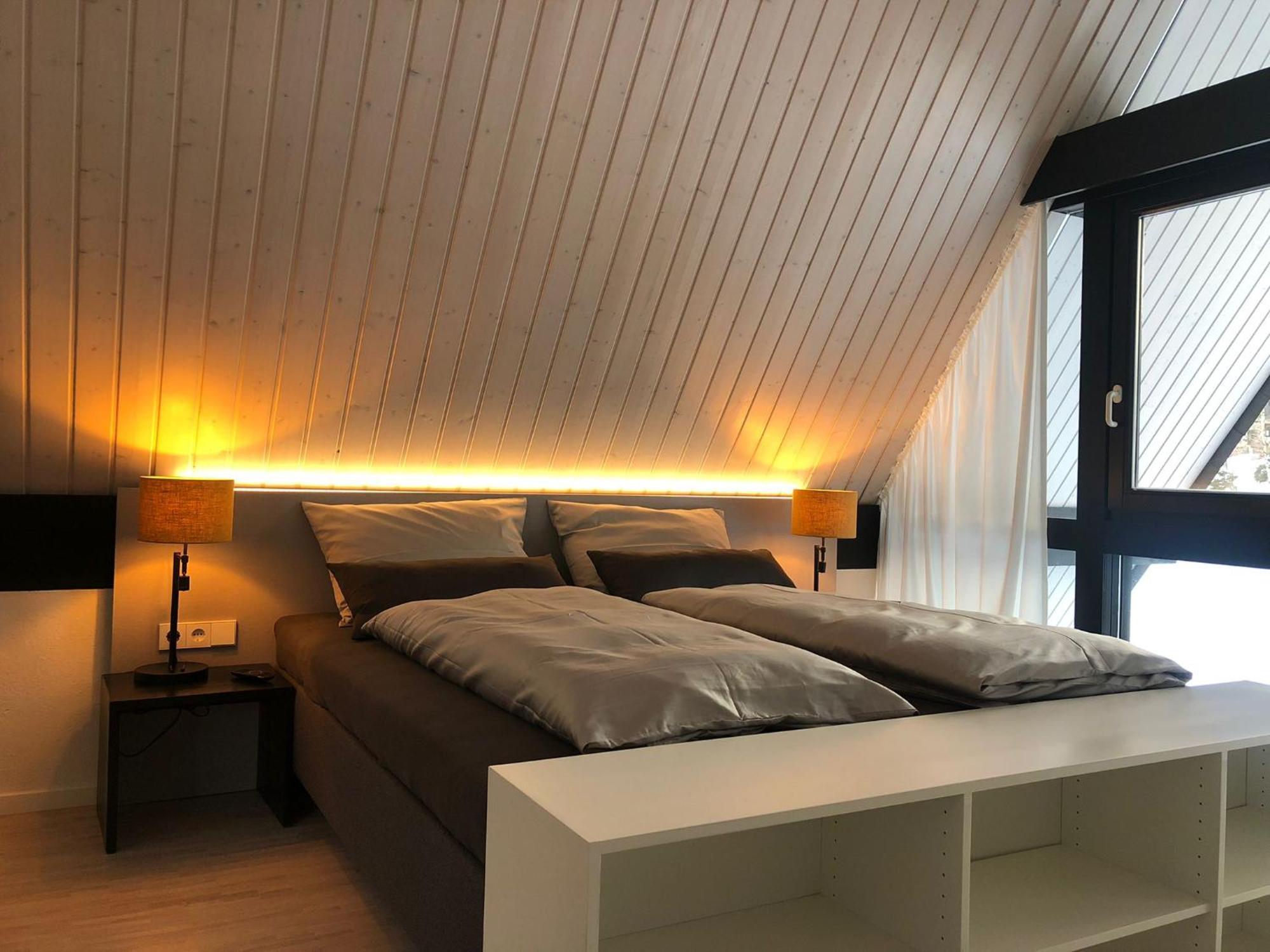 Отель Friedrichshoehe - Sauna, Pool & 3*